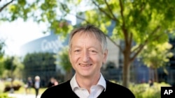 Geoffrey Hinton 